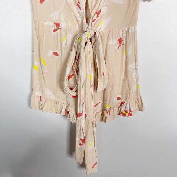 Olivaceous Small S Light Pink Floral Sassy and Sweet Romper Tie Waist Peach - Picture 5 of 12